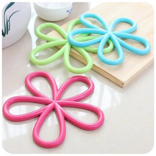 1pcs Multi color Silicone Flower Shape Heat-Proof Mat