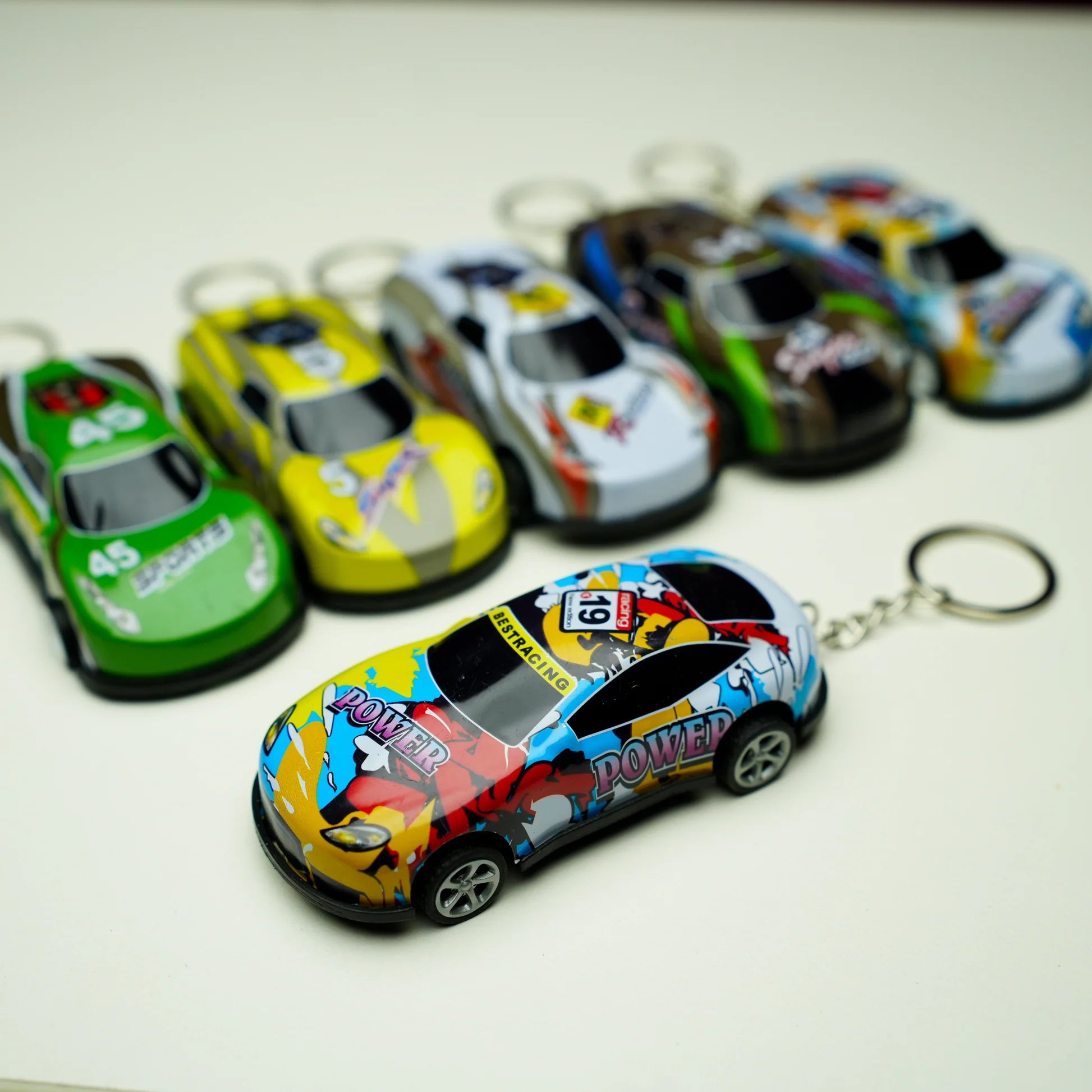 1Pcs Metal Car Keychain – Durable & Stylish Key Holder, Home and Living