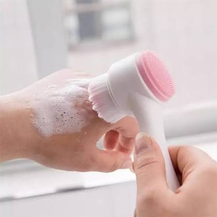 2-in-1 Manual Face Scrubber: Double-Sided Silicone Cleansing Brush