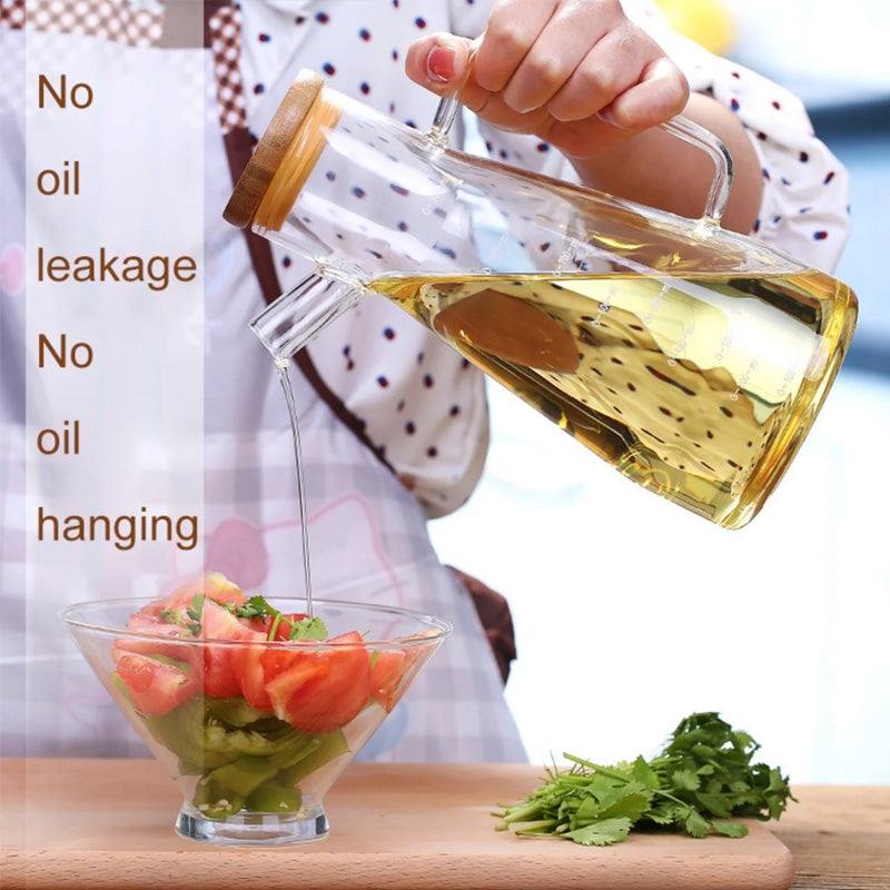 Elegant Glass Oil Bottle with Wooden Cap – 900ML Kitchen Condiment Dispenser
