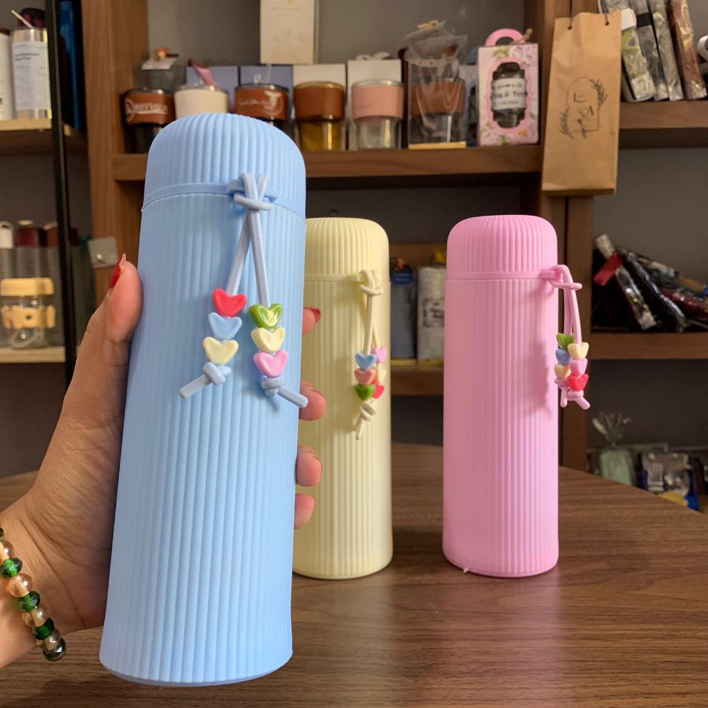 Reusable Pastel Glass Water Bottle – Ribbed Silicone Sleeve & Trendy Beaded Strap